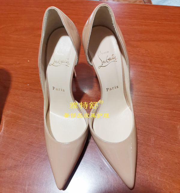 ˹͡³Christian LouboutinƤȾɫԭɫ޸