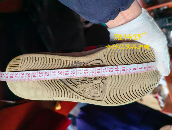 GUCCIɫƤЬЬϻѻЬ޸