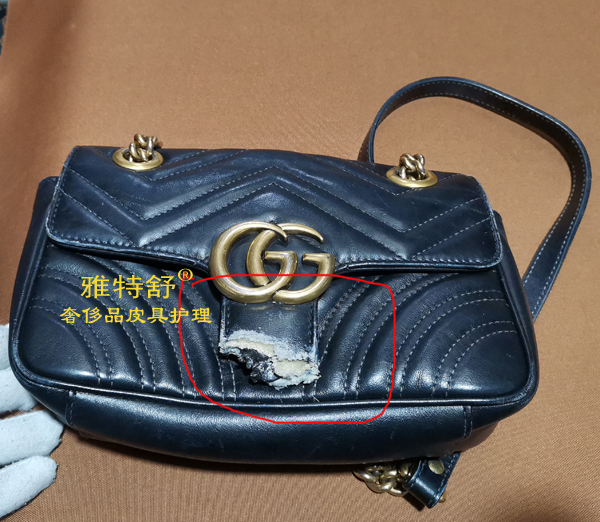 GUCCI黑色皮包盖舌头被狗咬断配皮接补 GUCCI黑色皮包盖舌头被狗咬断配皮接补