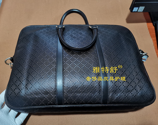 GUCCI压纹公纹包补伤修复 GUCCI压纹公纹包补伤修复